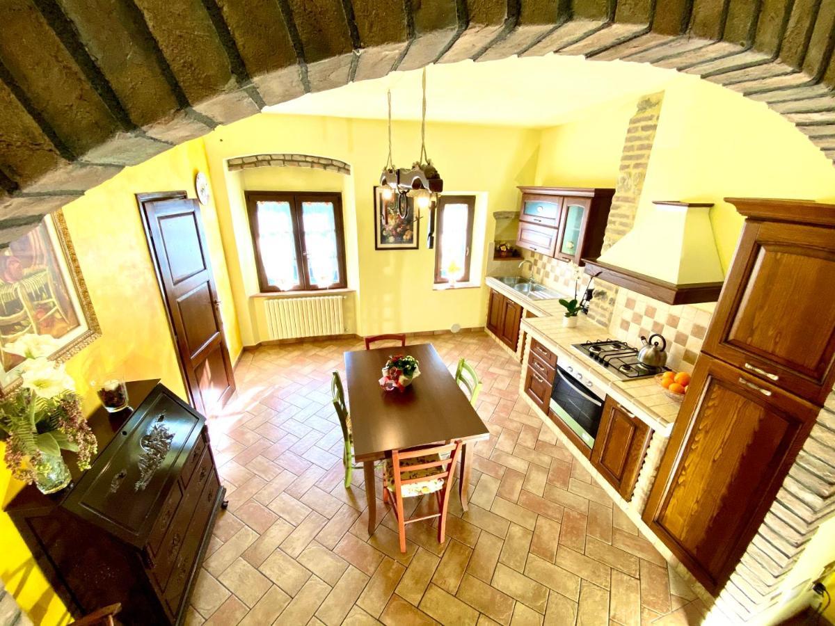 Agriturismo L'Antica Quercia Pomarance Extérieur photo