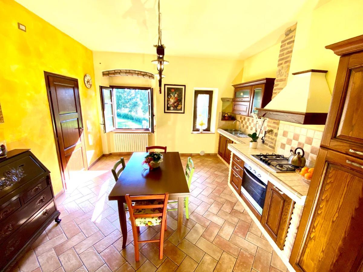 Agriturismo L'Antica Quercia Pomarance Extérieur photo