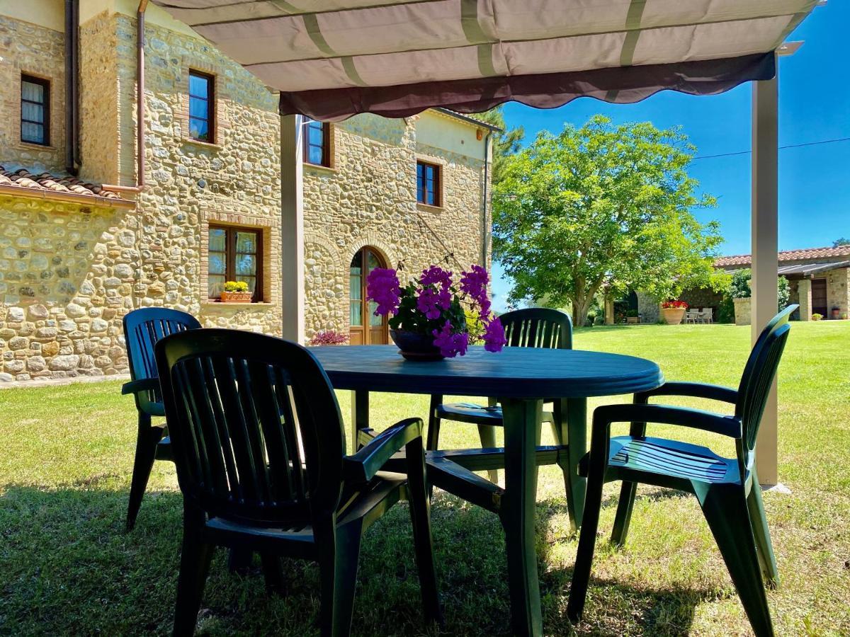 Agriturismo L'Antica Quercia Pomarance Extérieur photo
